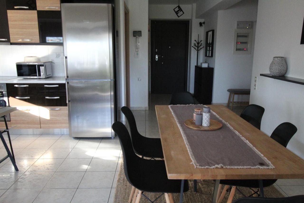 Lovely 2-Bedroom Apartment 아테네 외부 사진