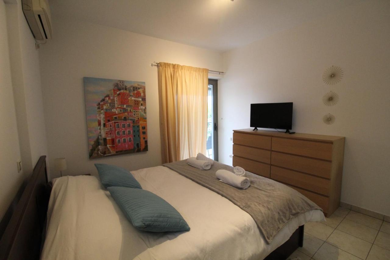 Lovely 2-Bedroom Apartment 아테네 외부 사진
